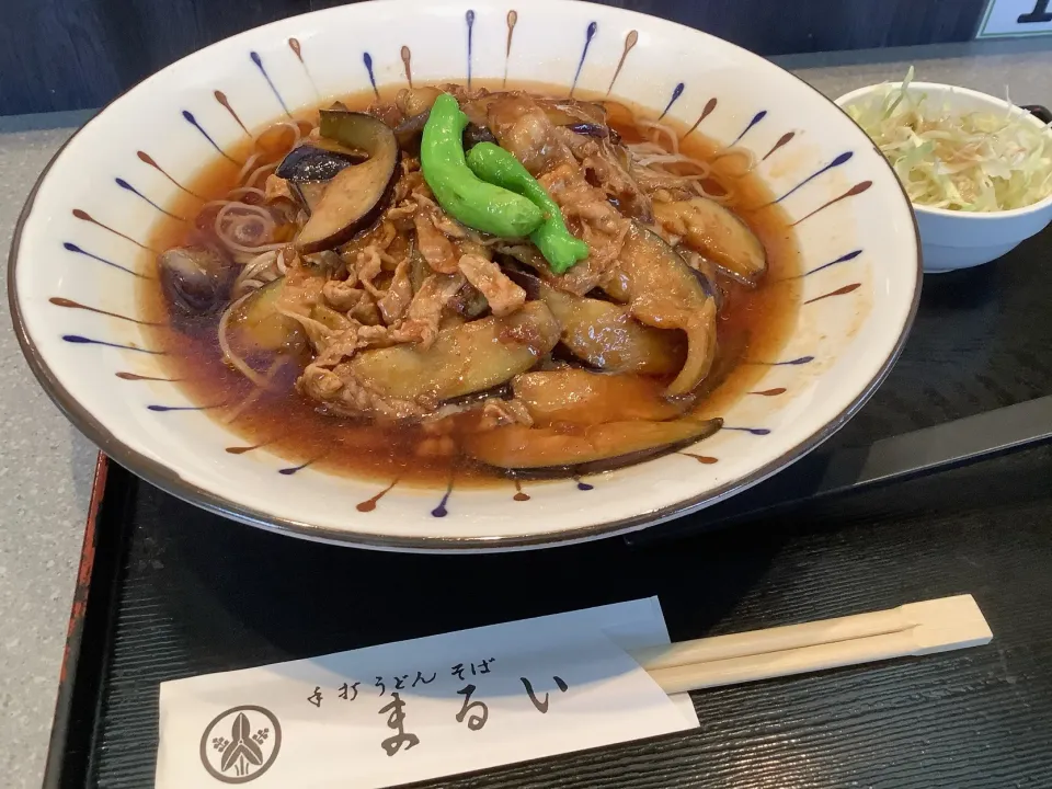 今年もお世話になります♪♪♪『まるいさんの冷やし肉茄子蕎麦』😋|アライさんさん