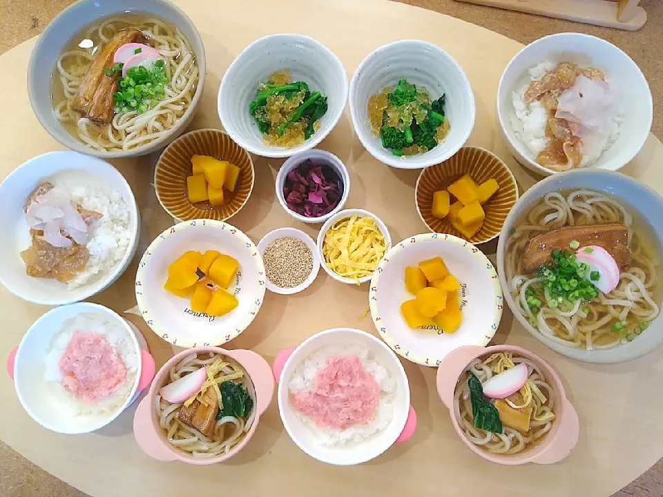 沖縄そば
鯛茶漬け
マグロのたたき丼（子供）
菜の花おひたし
かぼちゃの煮物|yuseiさん