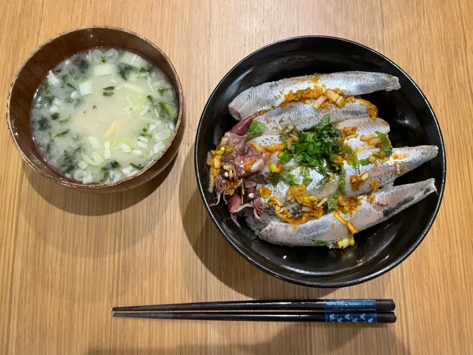 今日の晩飯 イワシの生姜醤油丼|おーたたくとさん