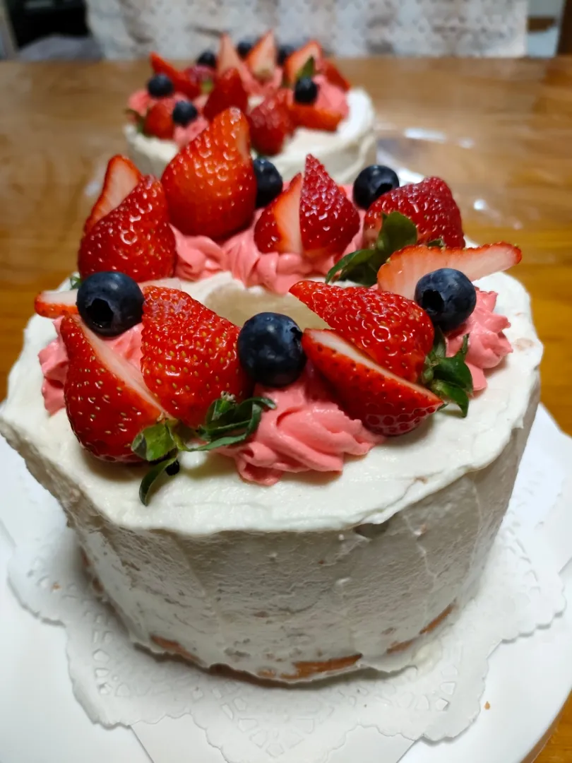 フレッシュ🍓イチゴみるくシフォンケーキ14cm|うさくまさん