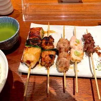 京橋　焼き鳥伊勢廣 いせひろ　超絶旨い焼き鳥5本定食|あーしょかぽんさん