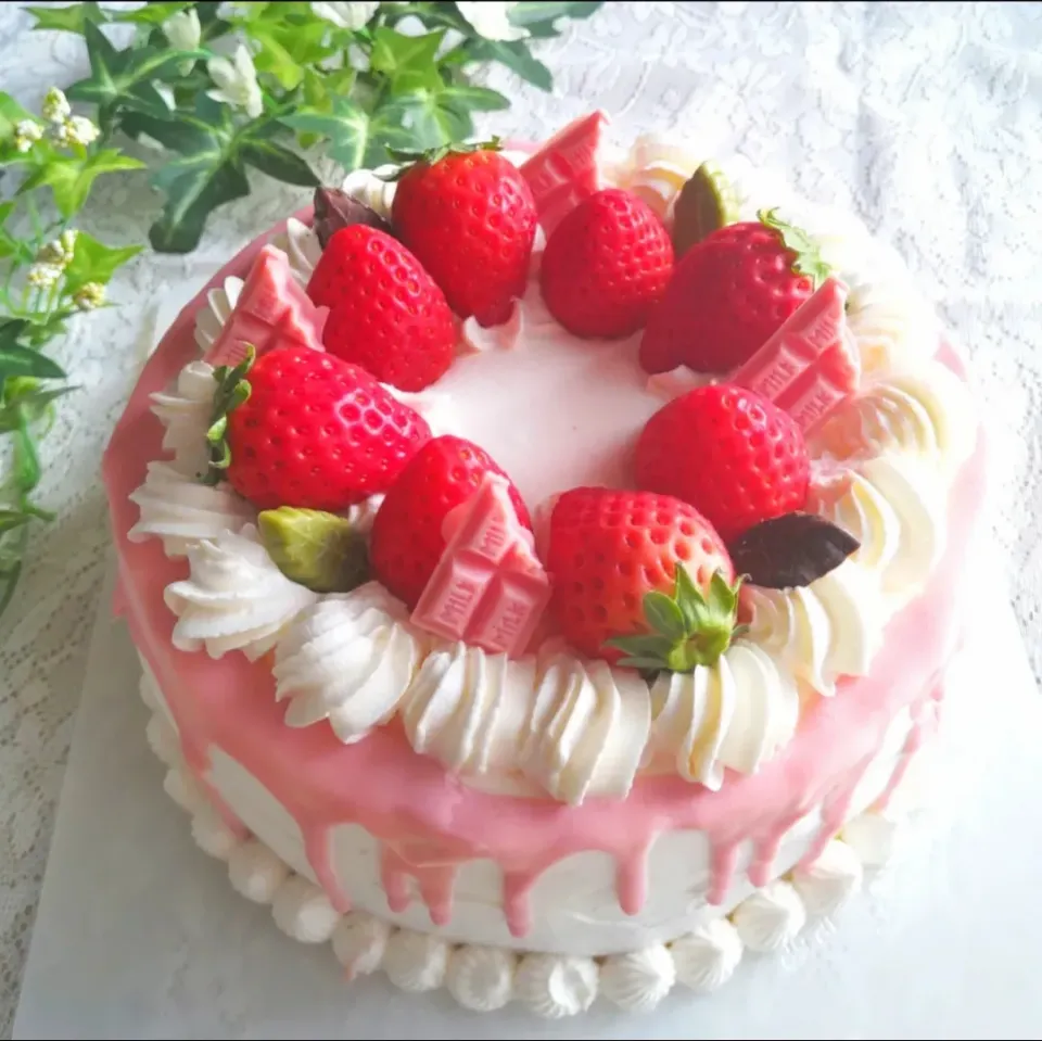 米粉シフォンケーキde🍓ドリップケーキ🍓|katsunさん