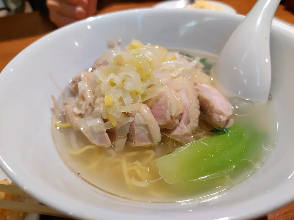 ネギ生姜の蒸し鶏麺|しあるさん