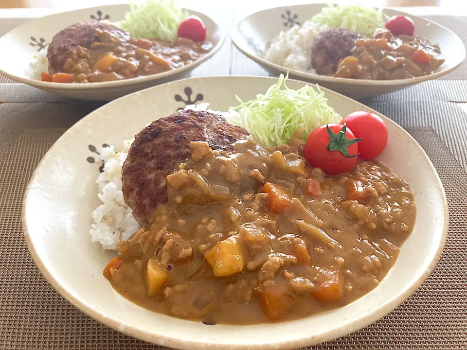 Snapdishの料理写真:＊ハンバーグカレーライス🍛✨＊|＊抹茶＊さん