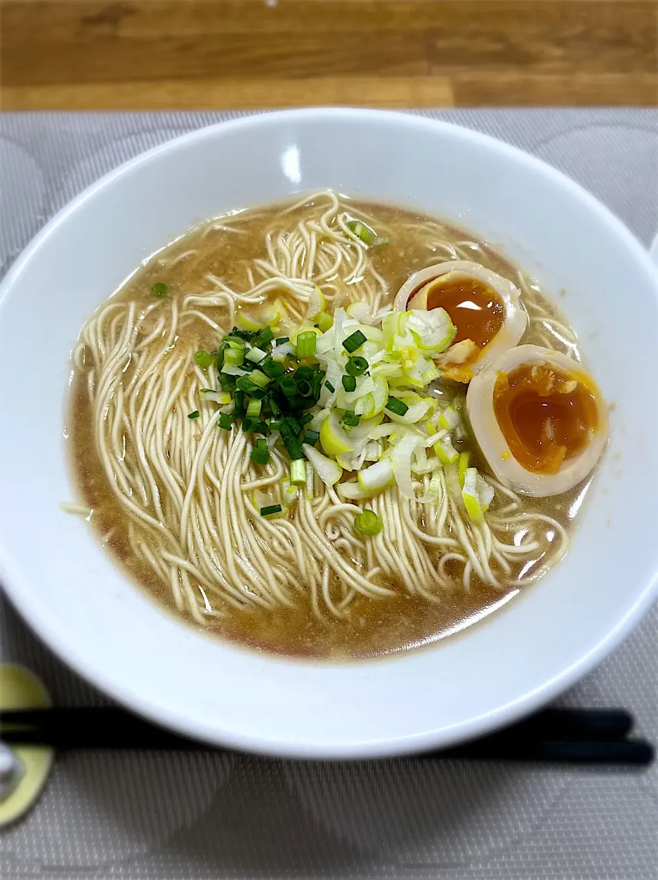 シンプル豚骨ラーメン！|morimi32さん