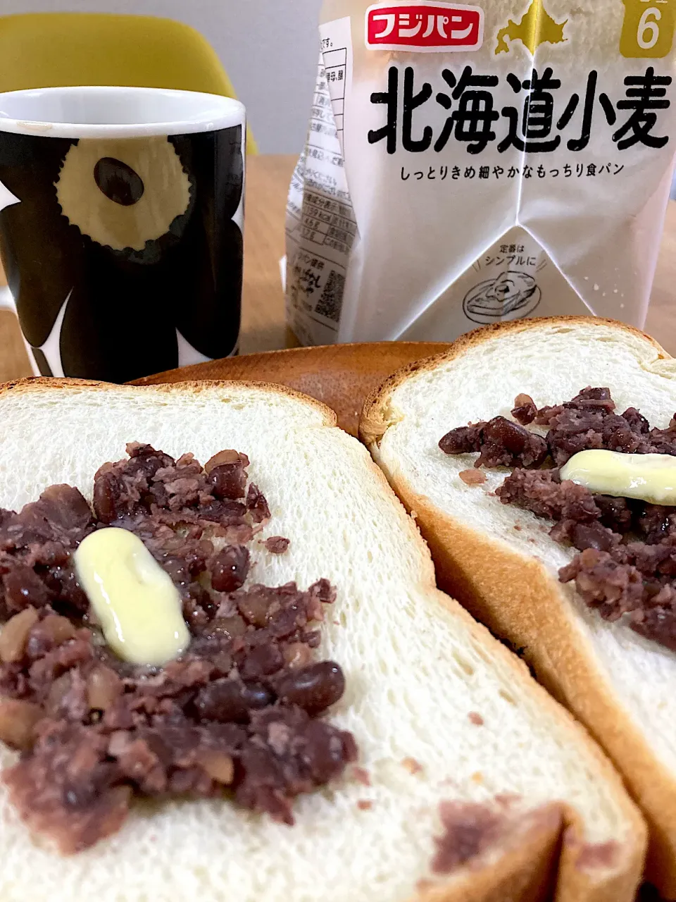 頂いた北海道小麦に、自家製発酵あんこをのせて|小次郎さん