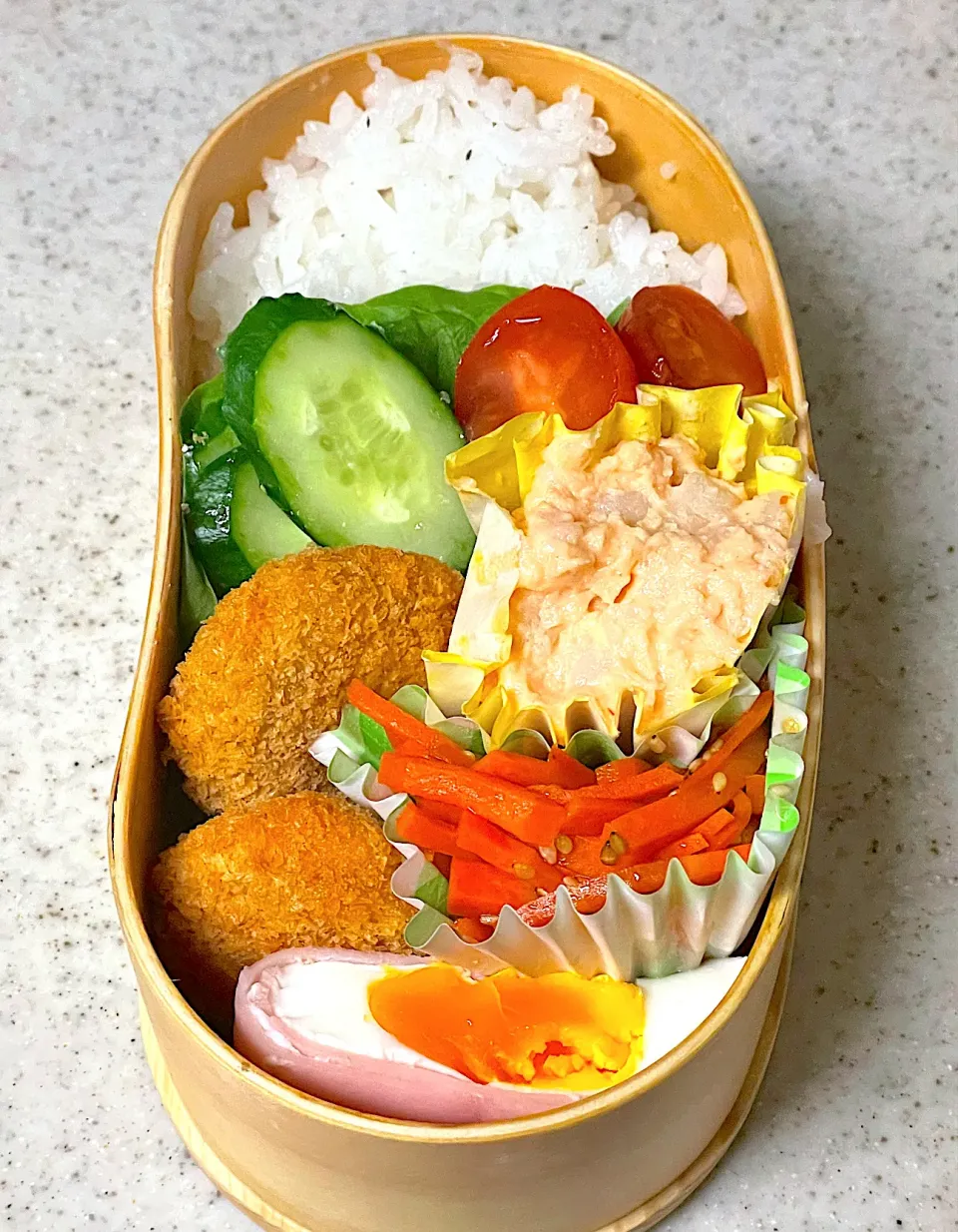 カレーコロッケ弁当|besさん