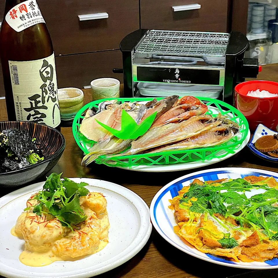 Snapdishの料理写真:週末は干物を日本酒で。|MAYUKOさん