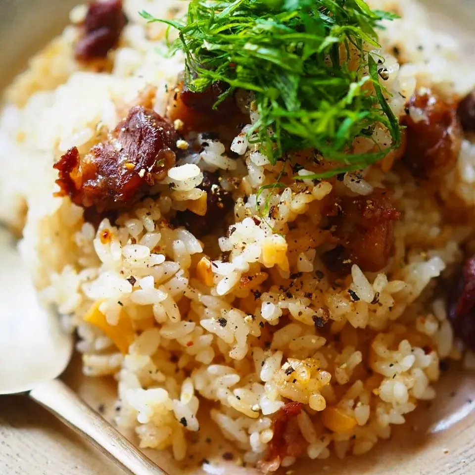 ステーキの残りでガーリック炒飯|nolyricsさん