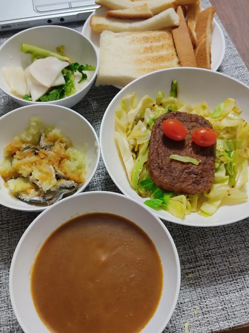 カレーと食パンの組み合わせ|Rピージャーさん