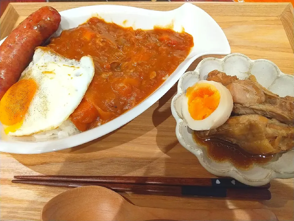 トマトカレー、手羽元のさっぱり煮 
まさかのタマゴ×2|mika,inoさん