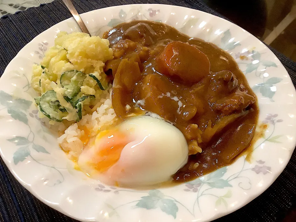 Snapdishの料理写真:今宵の昨日のカレー🍛の続き😋|アライさんさん