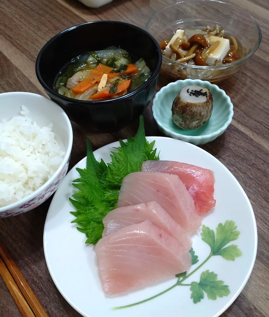 Snapdishの料理写真:びんとろのお刺身|ゆりちさん