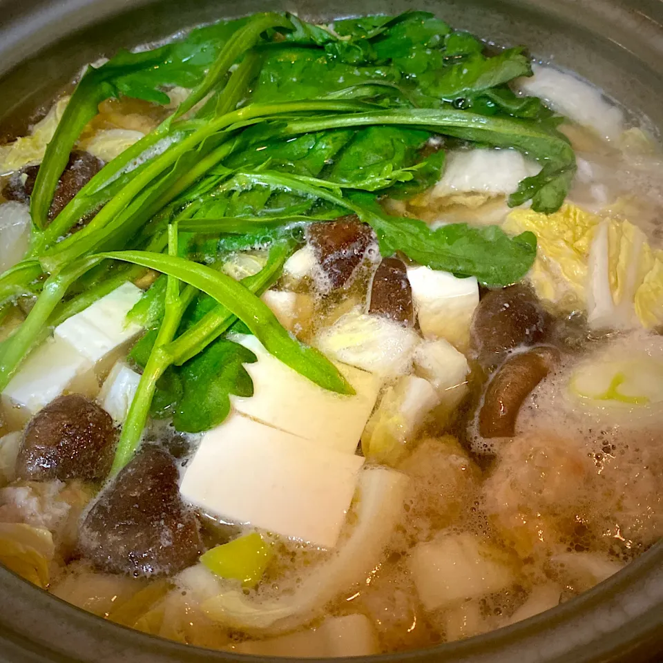 鱈と鶏団子と白菜の鍋物|もえさん