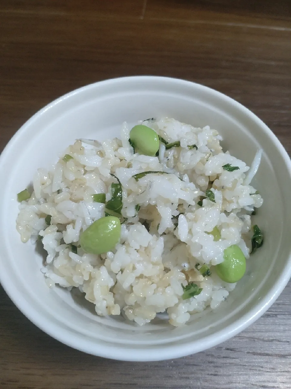 枝豆としらすとかぶの葉のまぜご飯|ハトショーさん