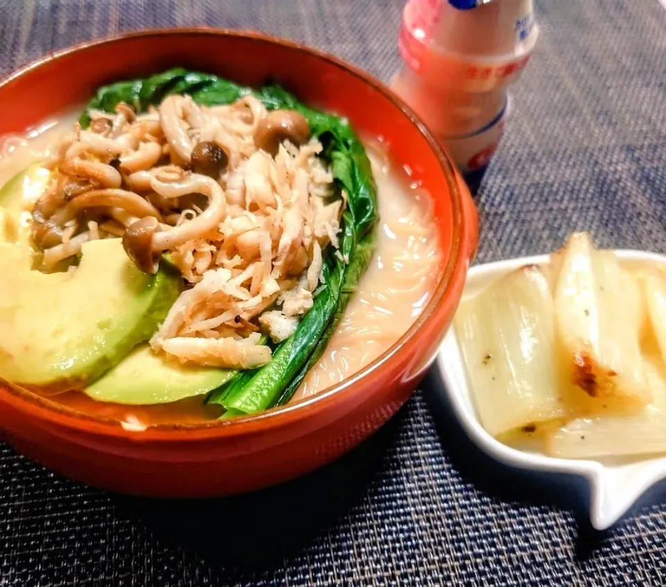 鶏味噌アボカドZENB麺
長葱の🫒漬け|マギーさん