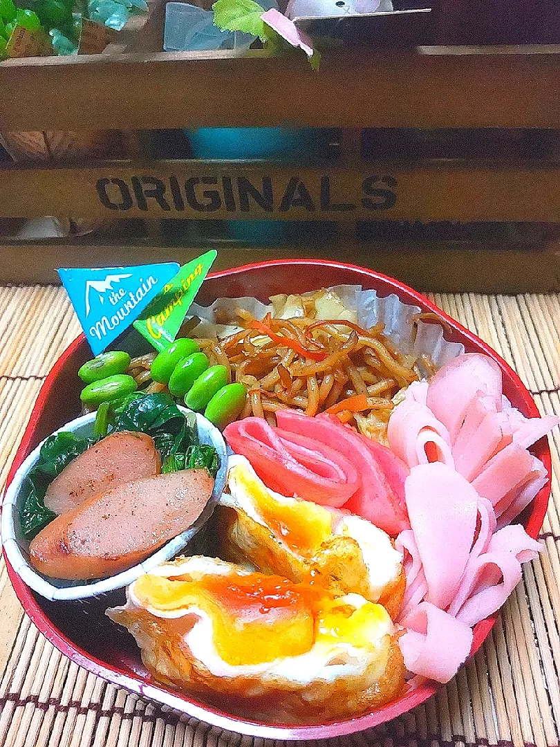 Snapdishの料理写真:焼そば弁当🍱|クータンさん