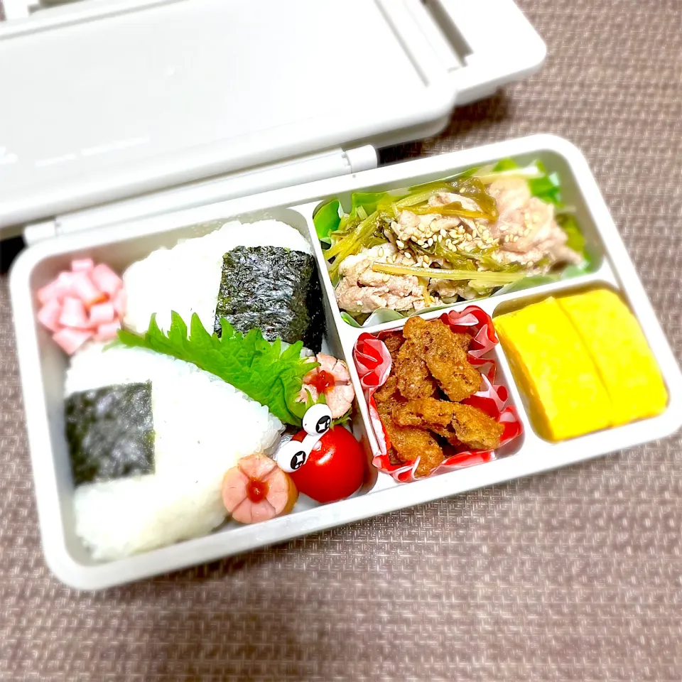 Snapdishの料理写真:SJK弁当🍱〜水菜と豚肉炊いたん・玉子焼き・鶏皮パリパリ・花ハム・ソーセージ|華恋さん