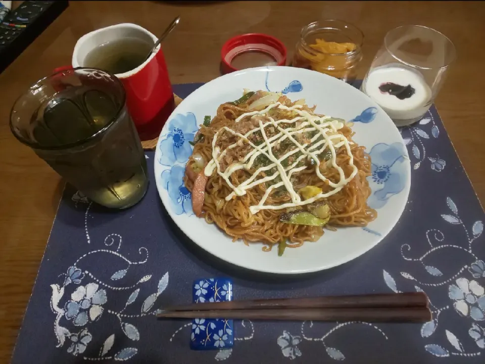 大盛りソース焼きそば(昼飯)|enarinさん