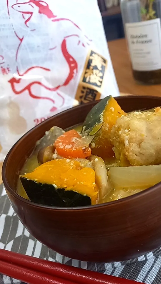 Snapdishの料理写真:かぼちゃと鶏団子の粕汁|まりおさん