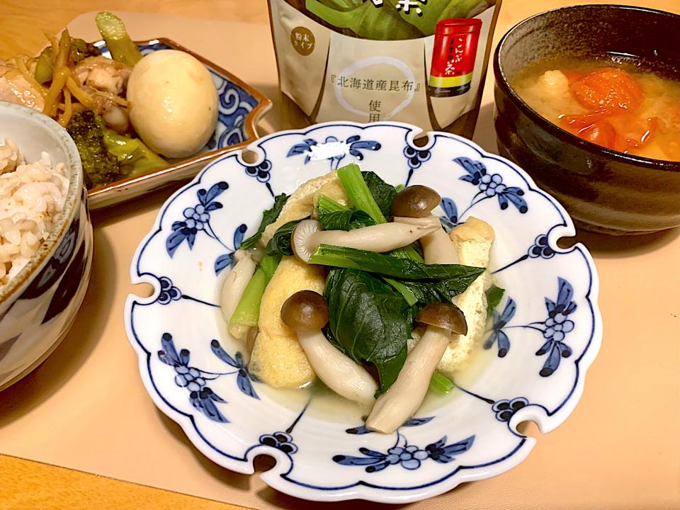 わさび風味こんぶ茶で小松菜の煮物