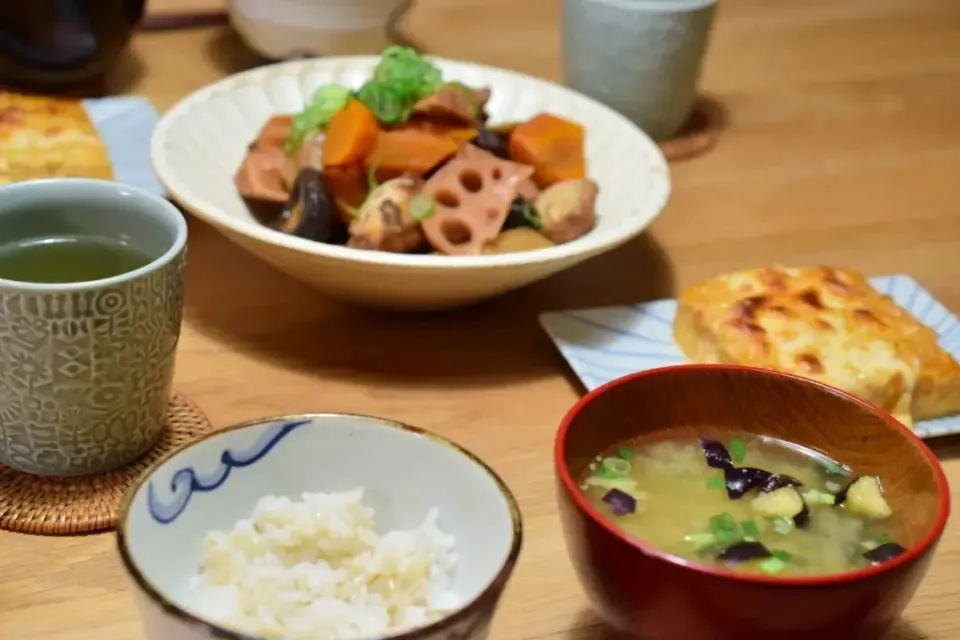 シロカの電気圧力鍋で鶏と根野菜の煮物|うにんぱすさん