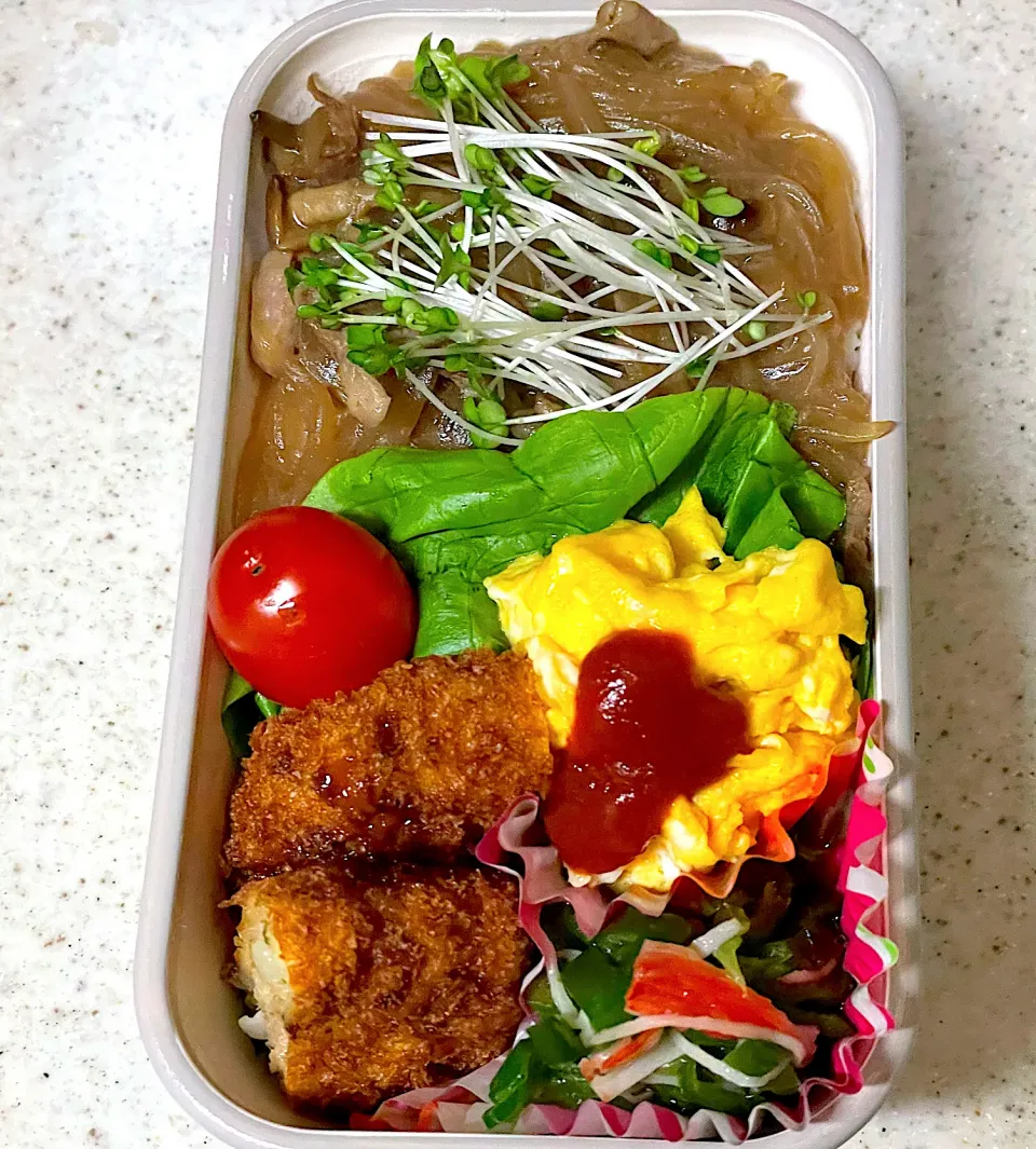 牛肉あんかけ丼とメンチカツ弁当|besさん