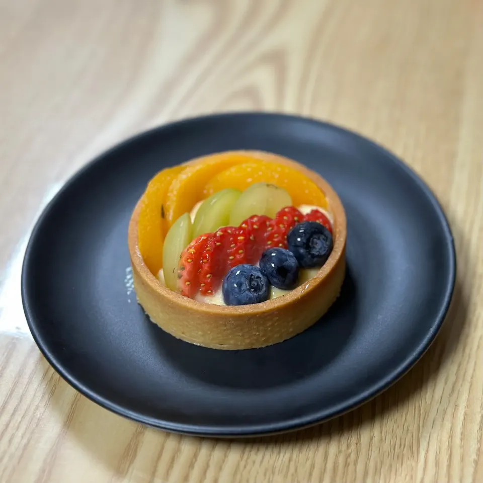 Snapdishの料理写真:Wunderfolks Mixed Fruits Tart|Jaronさん