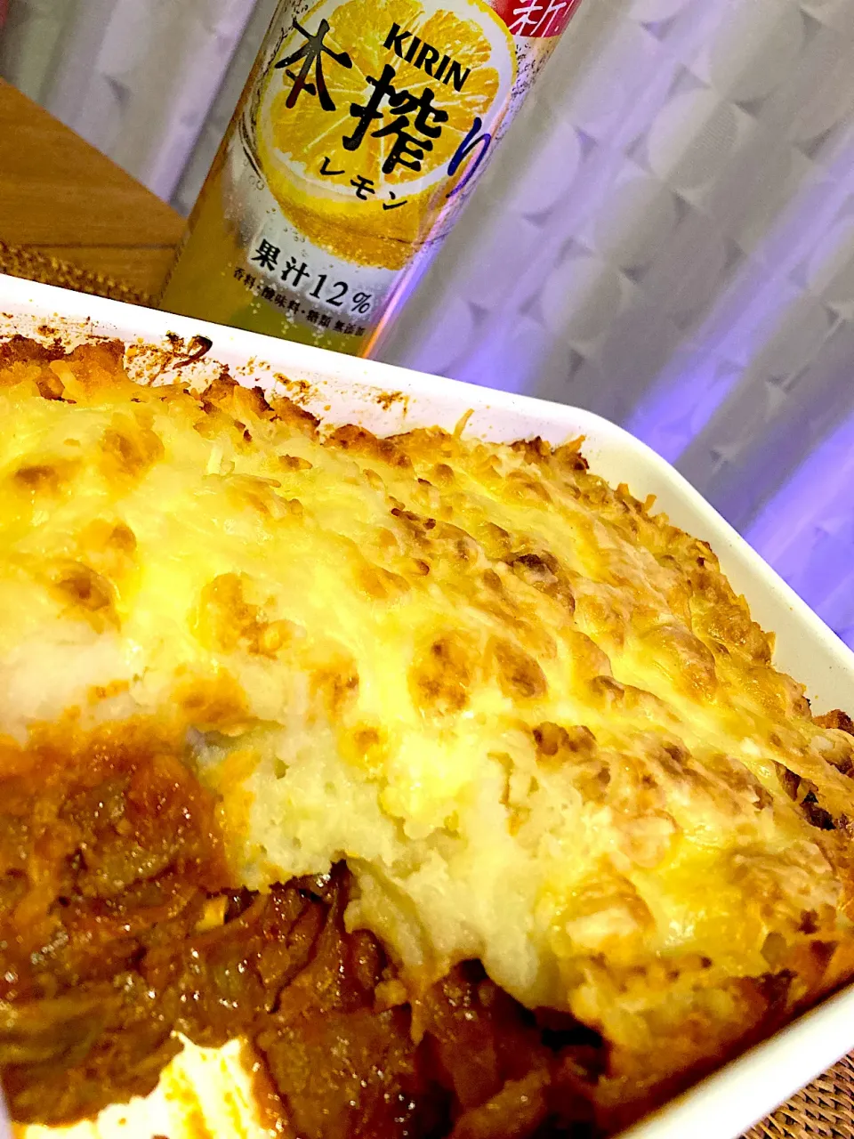 牛肉のトマト煮とマッシュポテトのグラタン😋🍻💕✨|アイさん