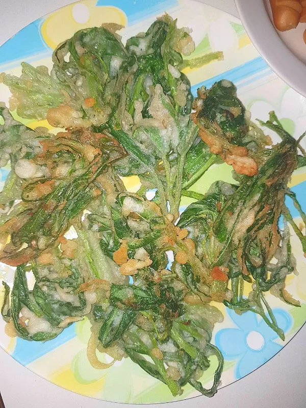 deep fried water spinach|patlovestocookさん