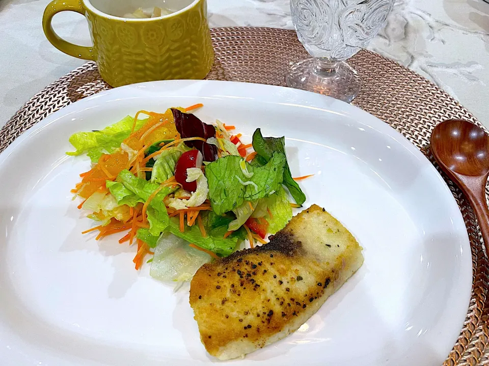 白菜のミルク煮、メカジキのムニエルがお夕飯‼︎|Seikoさん