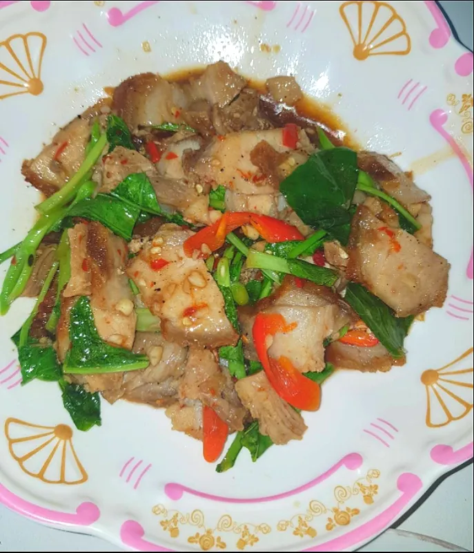 stir fry crispy pork with kale|patlovestocookさん