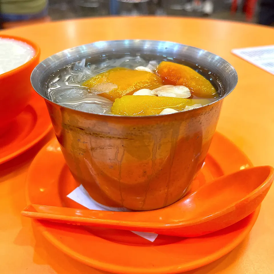 Papaya and white fungus soup|skyblueさん