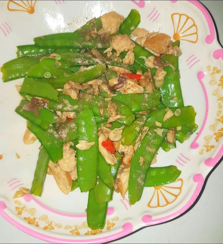 stir fry peas with chicken|patlovestocookさん