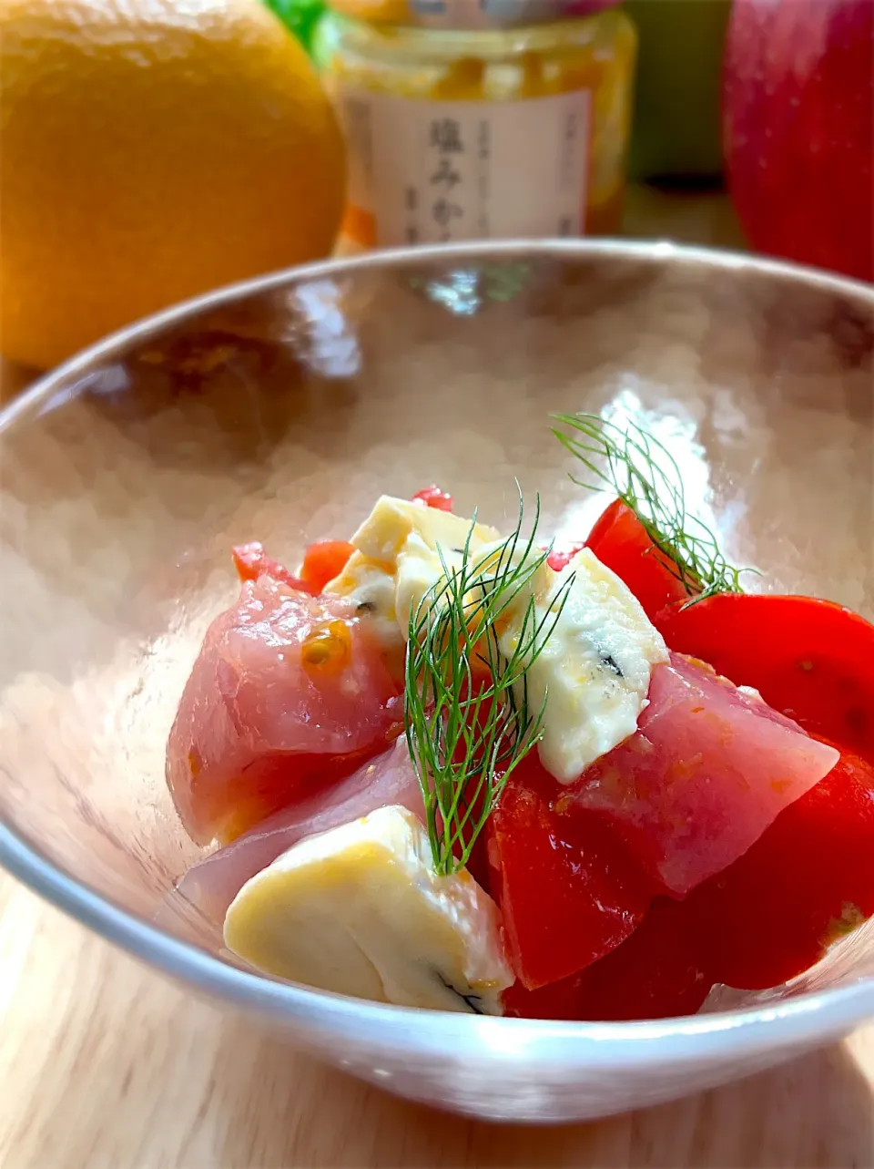 釣り魚🎣ビンチョウマグロとトマトと塩みかんオリーブオイル和え|9421beruさん