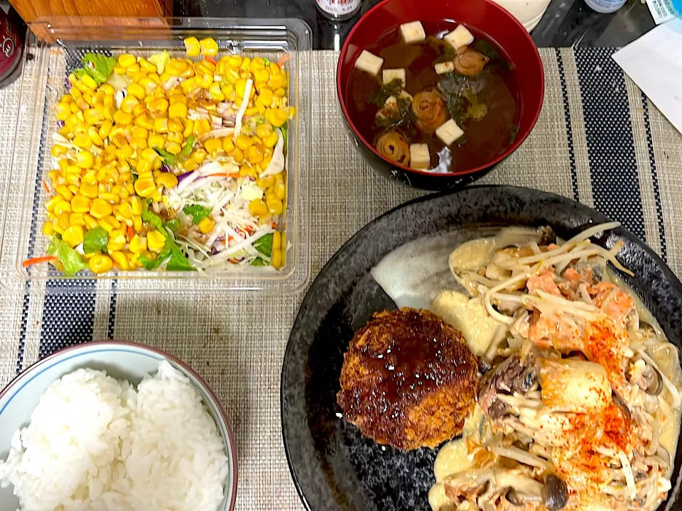 鮭としめじの味噌マヨ炒め|うどん爆発さん