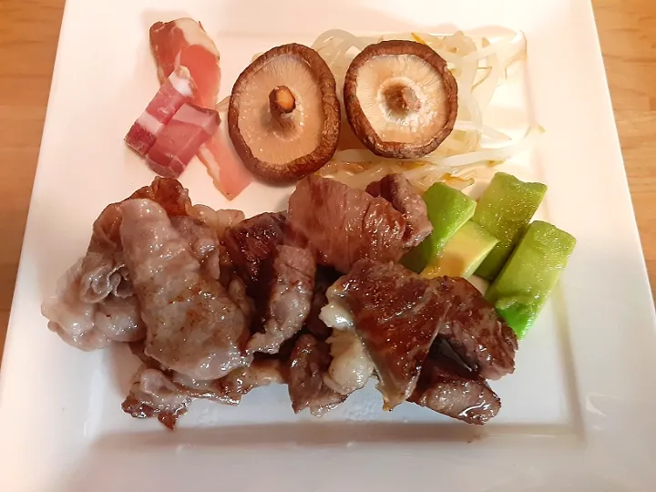 Snapdishの料理写真:牛肉！|まみさん