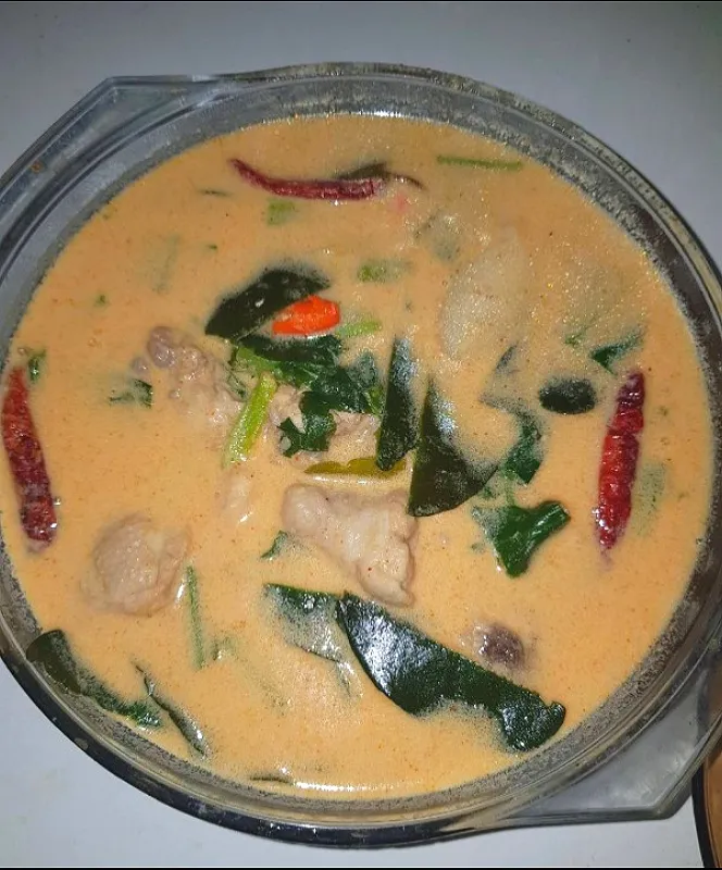 spicy coconut tomyum soup🍲|patlovestocookさん