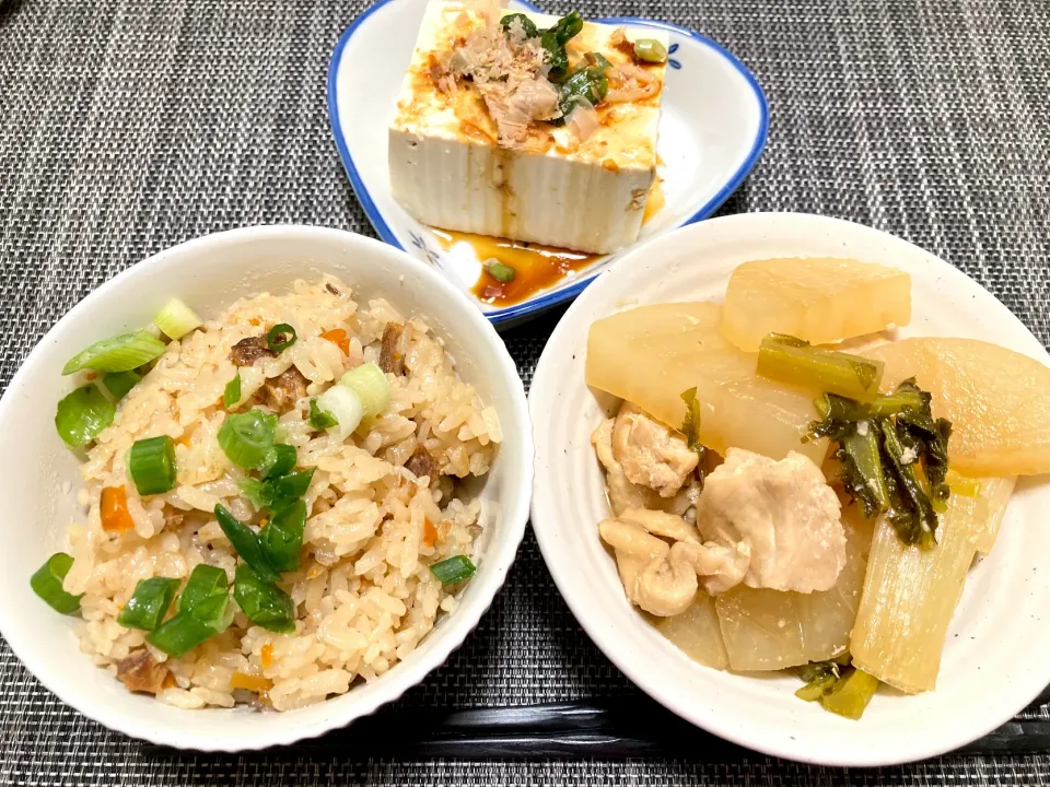 鯛めし、鶏大根のさっぱり煮、冷奴|ちぼさん