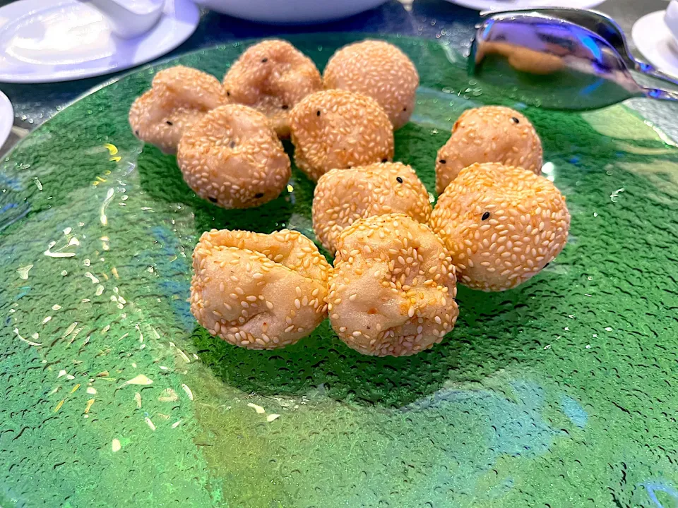 Deep fried sesame balls|skyblueさん