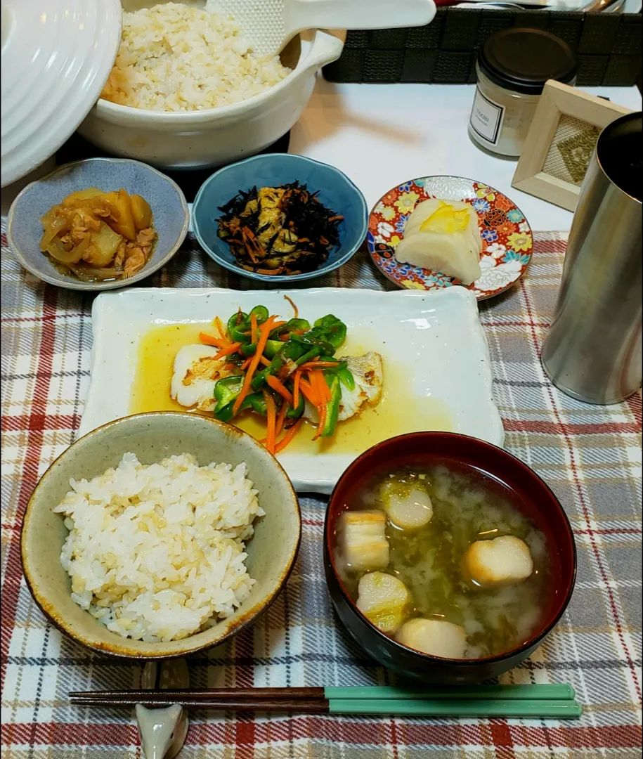 Snapdishの料理写真:ひとり暮らしの夜ごはん
鱈の甘酢あんかけ、作りおきおかず|keeijnsさん