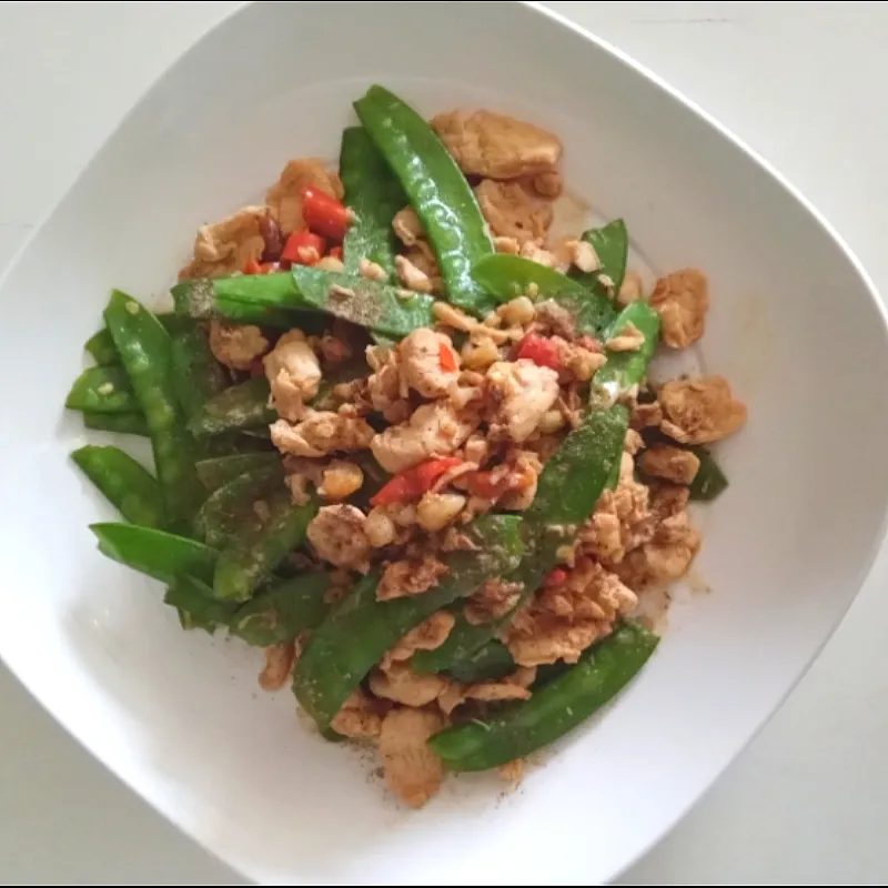 stir fry chicken with peas|patlovestocookさん