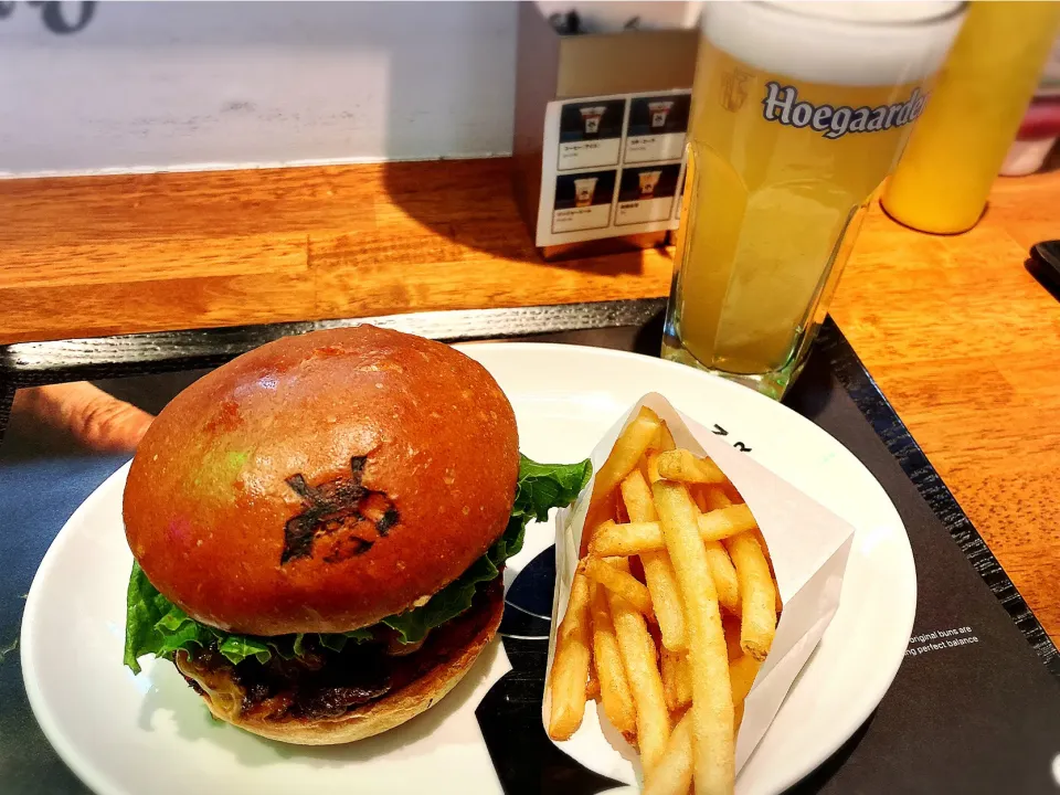 チーズバーガーセット ¥1,628|Blue Moon Caféさん