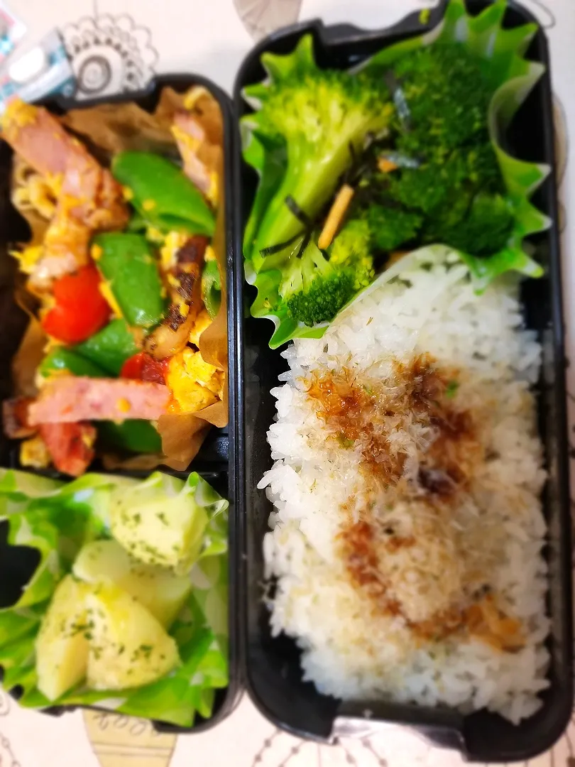 ハムとスナップえんどうのお弁当|shinさん