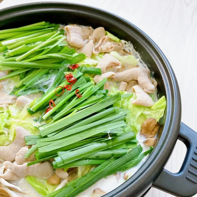 🍲絶品スープの白いもつ鍋🥛|農林水産省牛乳乳製品課さん