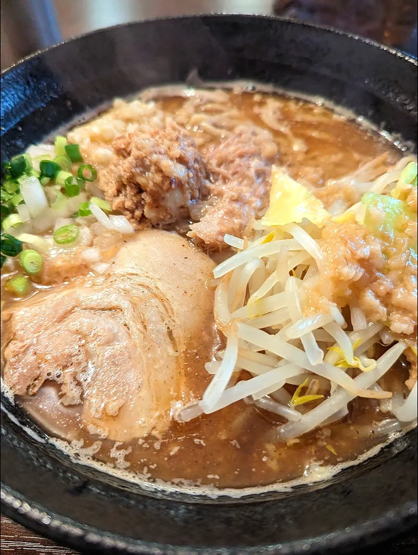 Snapdishの料理写真:味噌ラーメン@麺処　靖哲　小岩駅|watarunさん