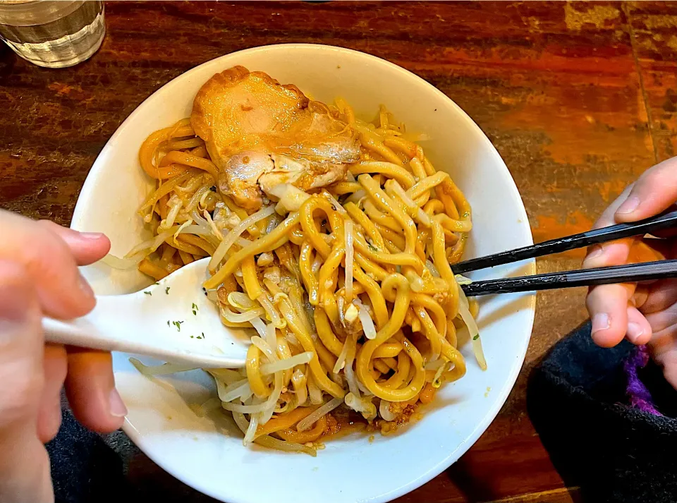 ガッツリ食べたねじ式さんちのまぜそば　美味かった|ぽんぽこまめだ。さん