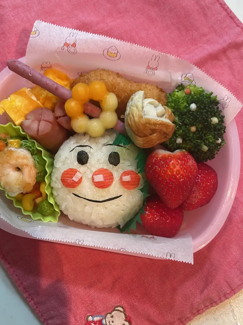 アンパンマン幼稚園お弁当|リリさん