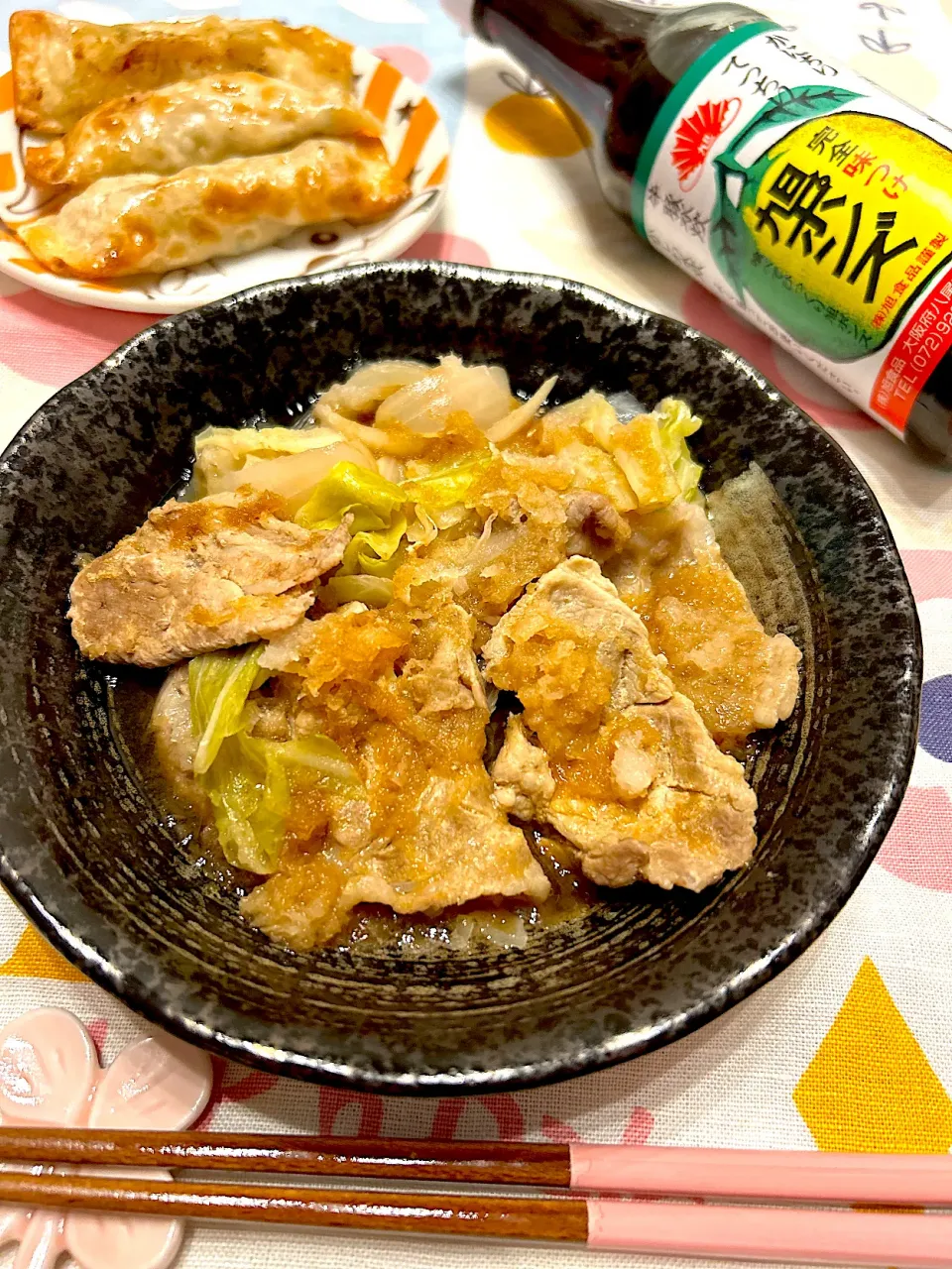 豚肉とキャベツ…というよりほぼ玉ねぎのみぞれ煮|こずりんさん