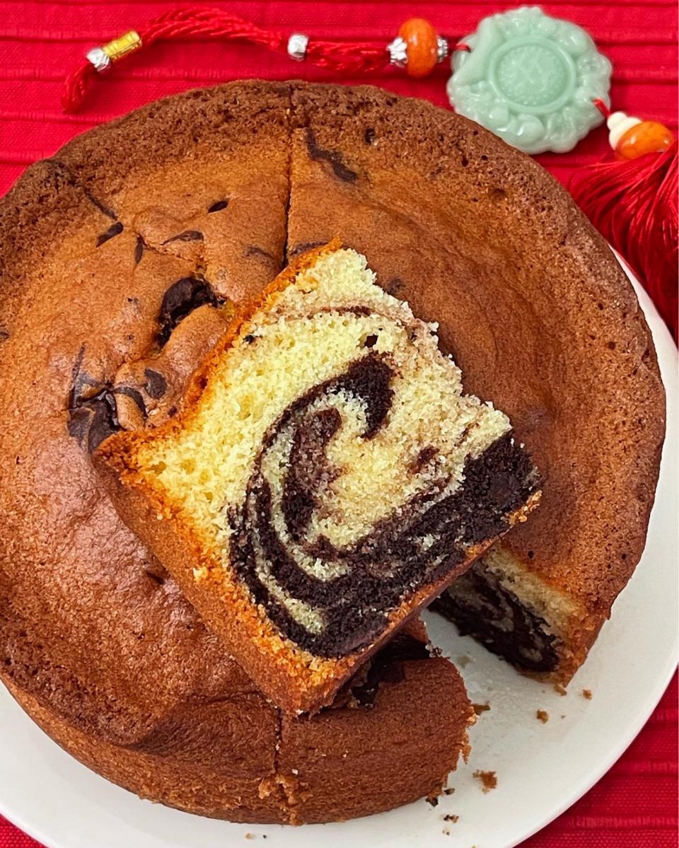 Butter marble cake